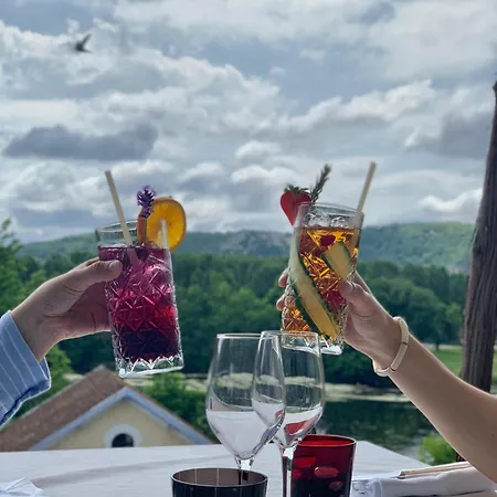 Hotel Château La Terrasse - Teritoria 3*