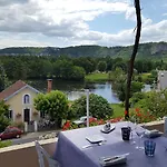 Chateau La Terrasse - Teritoria Hotel 3*