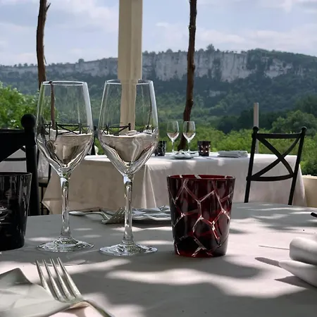 Chateau La Terrasse - Teritoria 3*